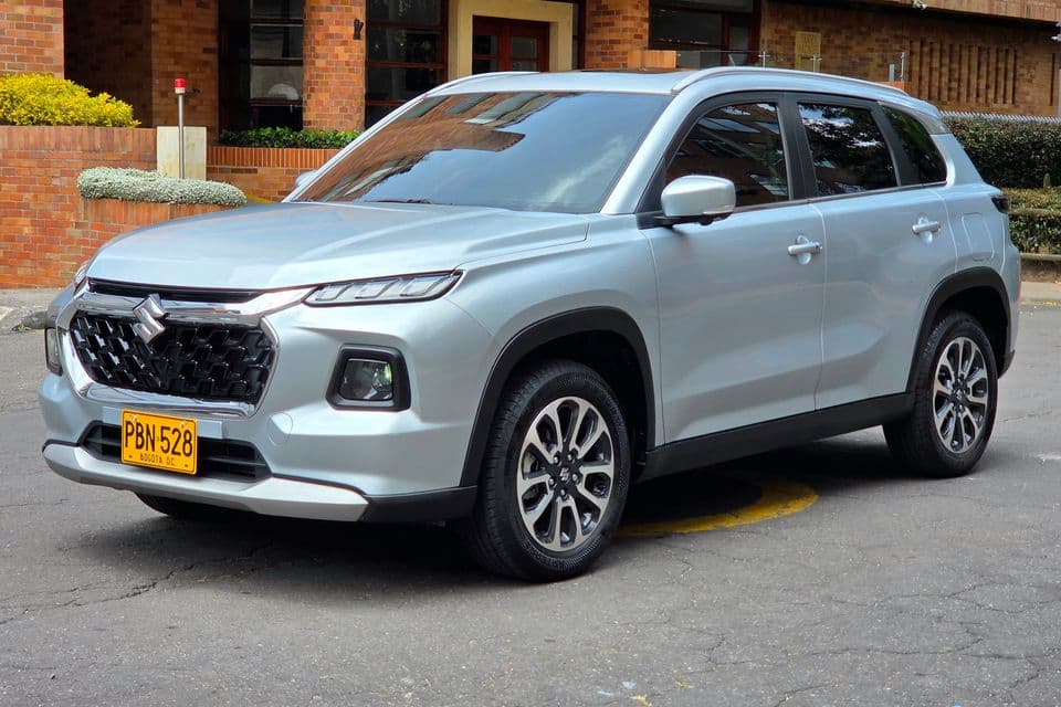 Suzuki GRAND VITARA HYBRID 2025