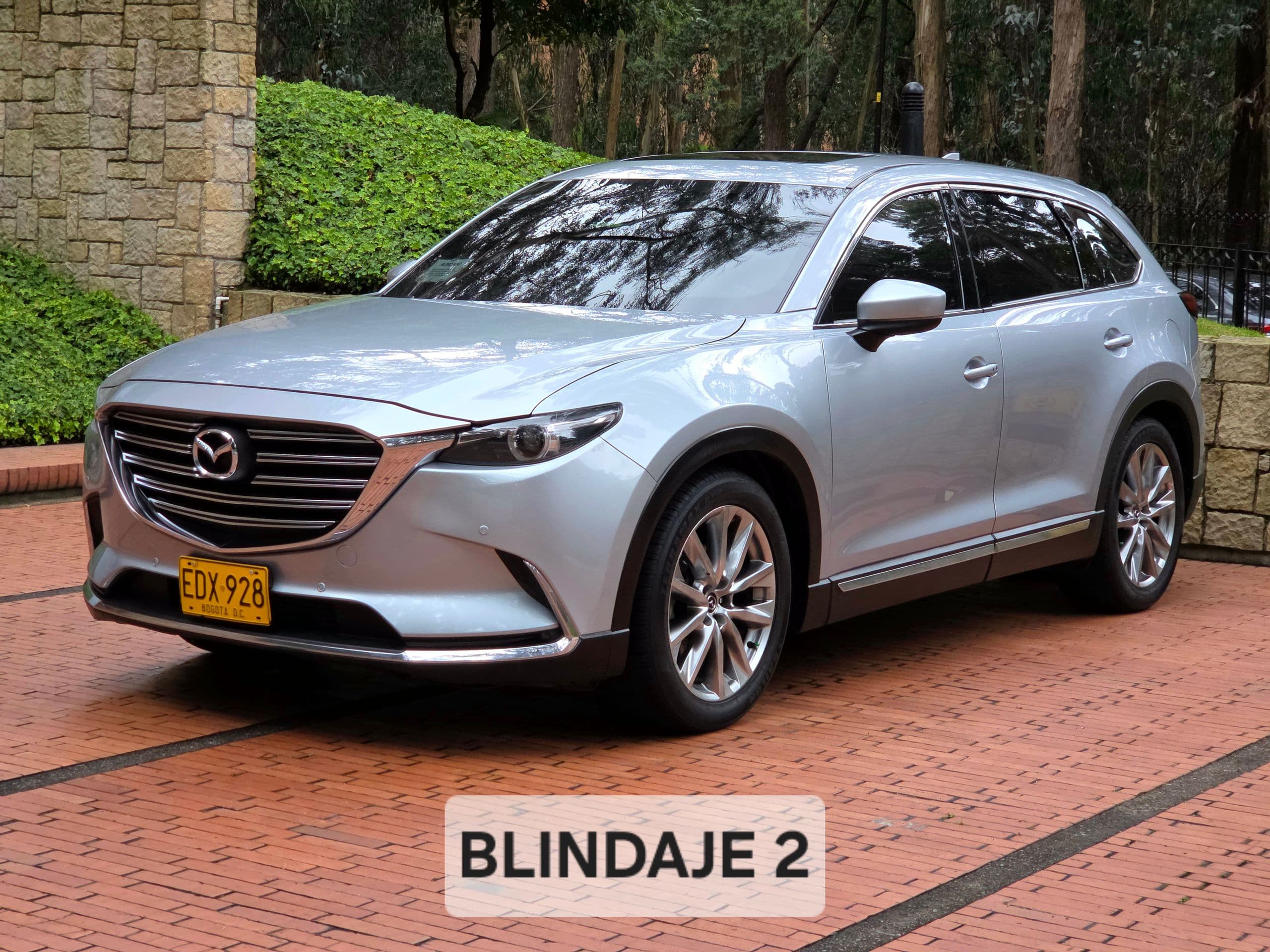 Mazda CX-9 2017 usado vista lateral izquierda color plata blindaje nivel 2