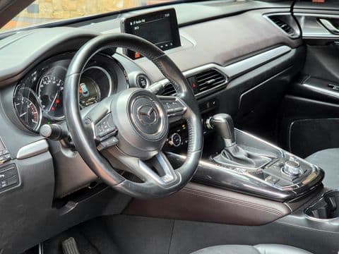 Mazda CX-9 2017 usado interior volante cuero gris tablero pantalla táctil