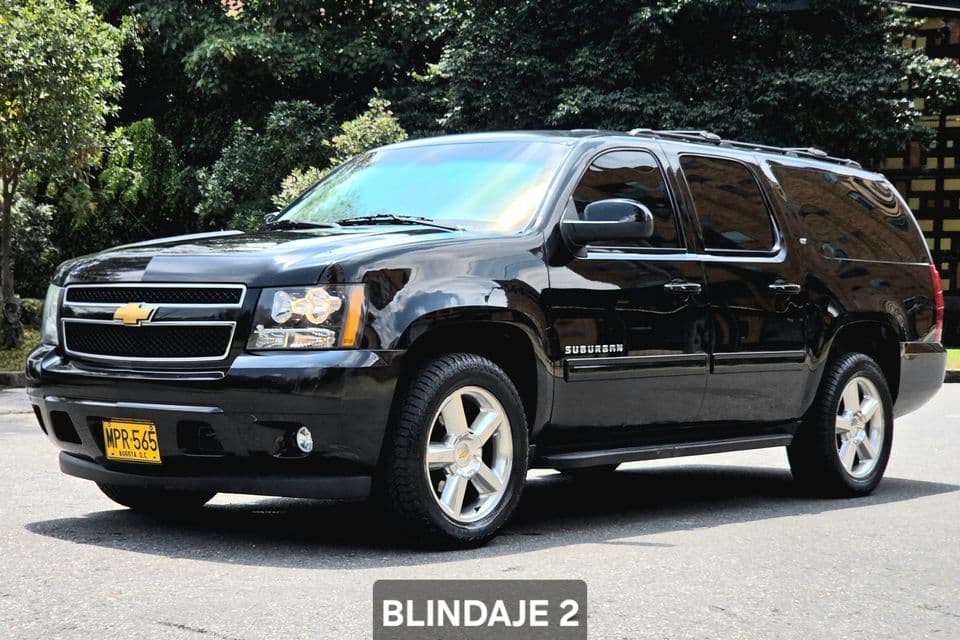 Chevrolet SUBURBAN 2012